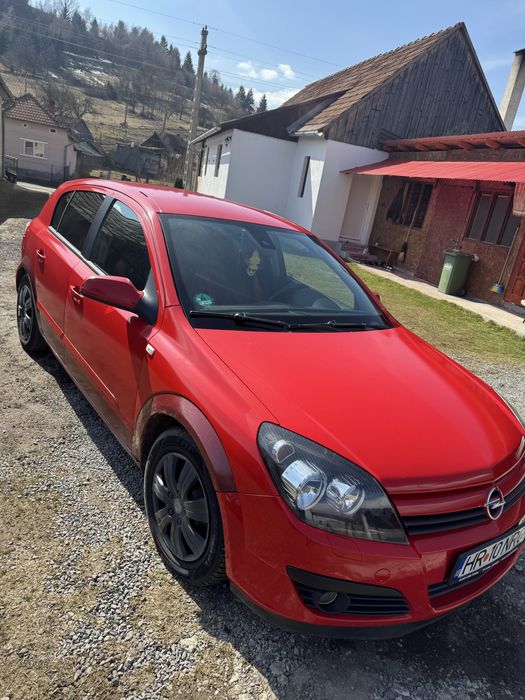 Vand opel astra h 1.6 benzina +gpl