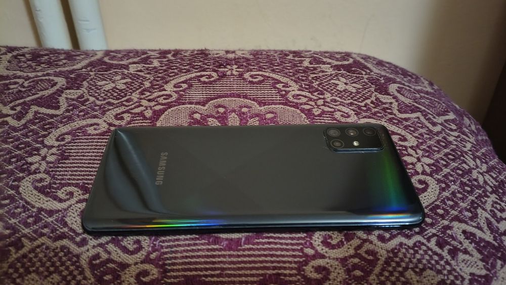 Samsung A71, GSM