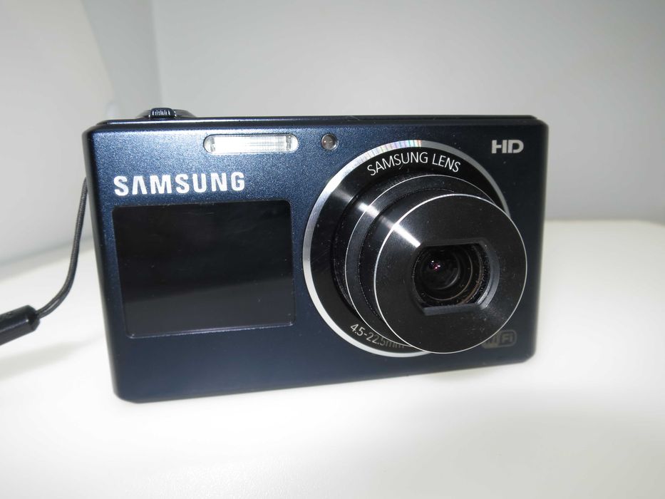 Samsung DV150F компактен фотоапарат цифрова камера със селфи екран
