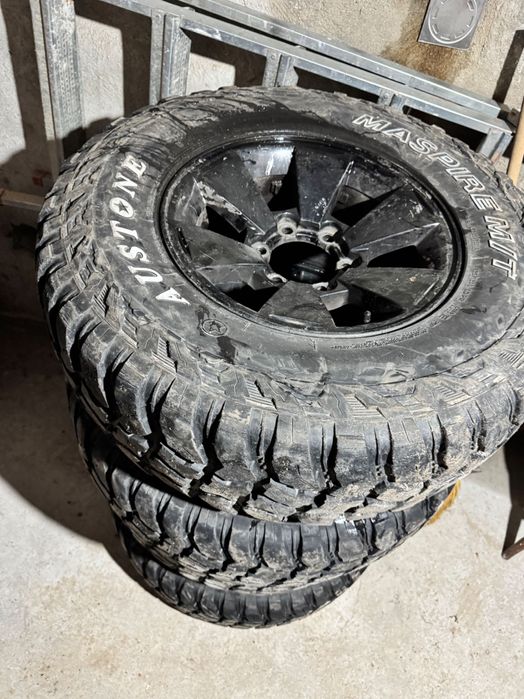 Гуми с джанти 6х139,7