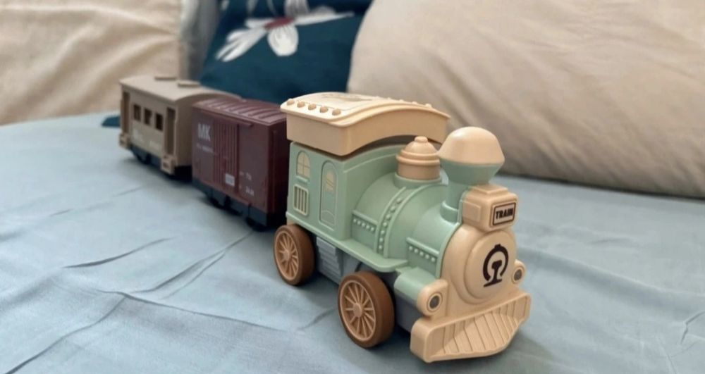 Trenulet cu lumini si sunete