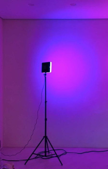 Студийный свет LED FLAT PANEL F99 RGB