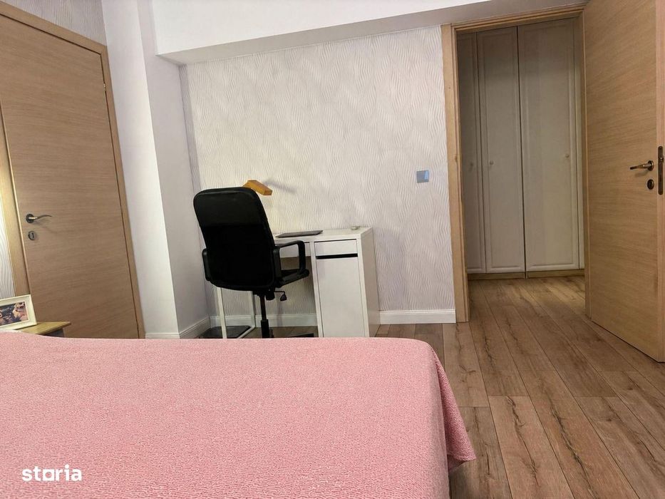 Apartament 3 camere, balcon, gata de utilizare