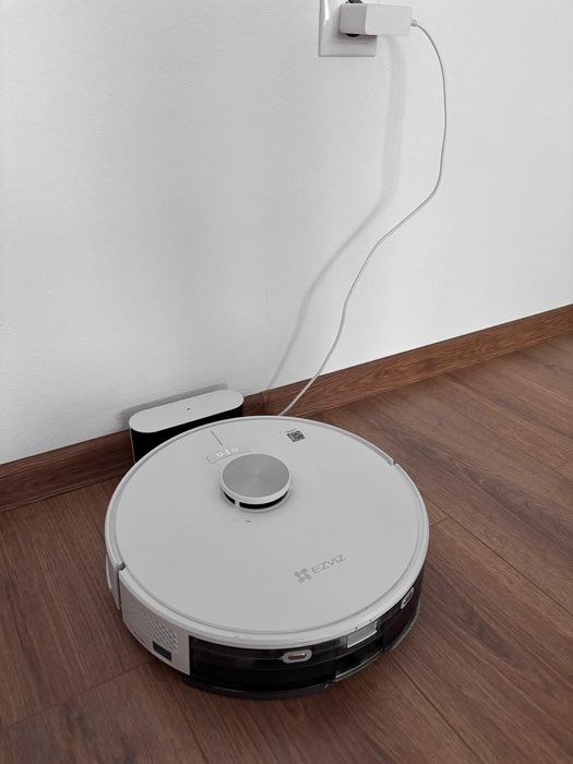 Aspirator robot EZVIZ RE4, 0.35l, autonomie max 240 min, Wi-Fi, mop