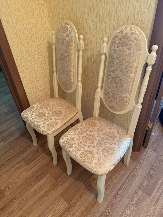 Продам стол со стульями