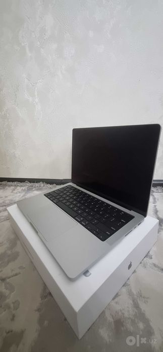 MacBook Pro M5 14.2" 16/1Тб