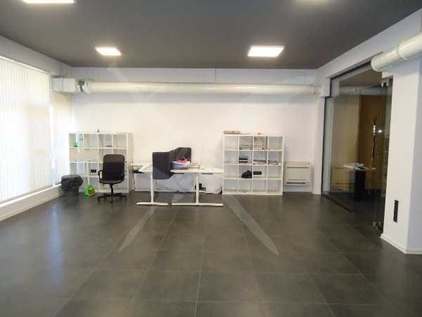 Дава се под наем Офис в Пловдив, Каменица 2 - 120 кв.м за 180260 € - Снимка #4