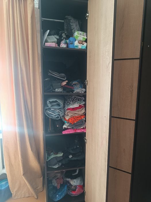 Продам угловой шкаф