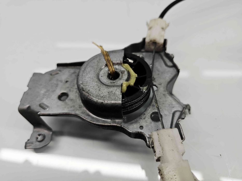 Macara electrica geam dreapta spate Nissan Qashqai Facelift (2) [Fabr