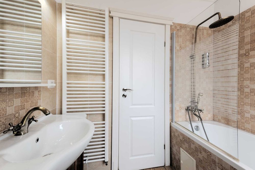 Camere si Apartamente in Regim Hotelier