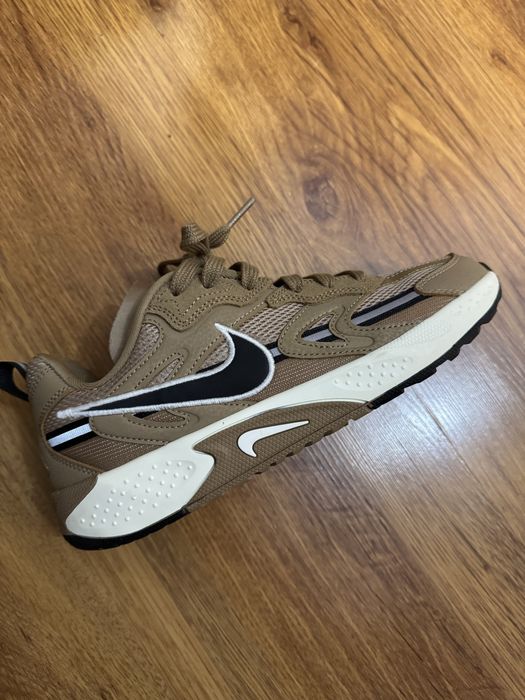 Ниски маратонки nike Jam & ниски маратонки adidas