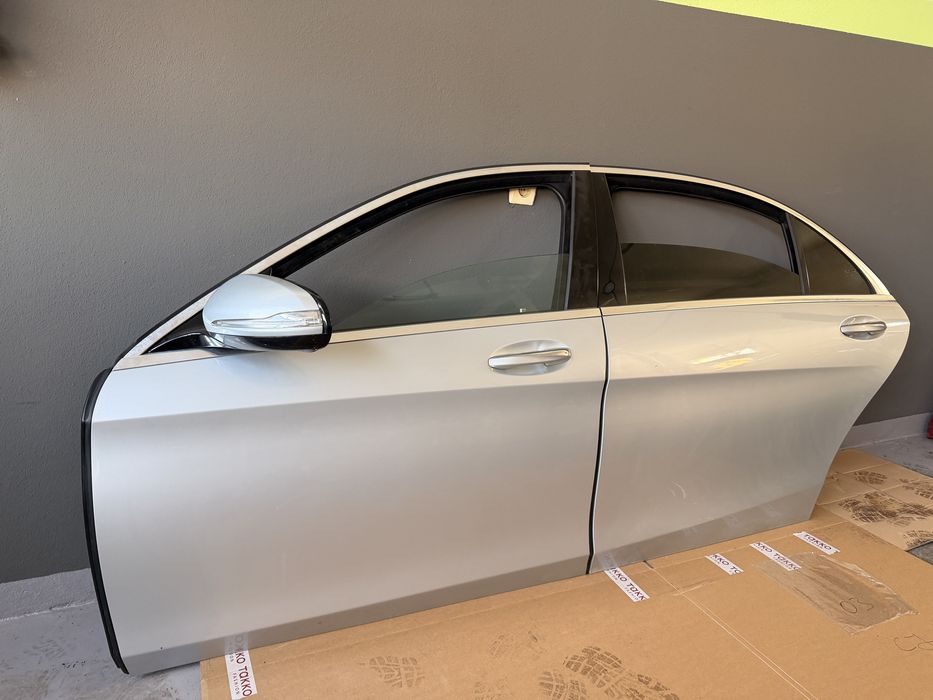 Usa Fata / Spate Usi Stanga Mercedes W222 S Class 2013-2017