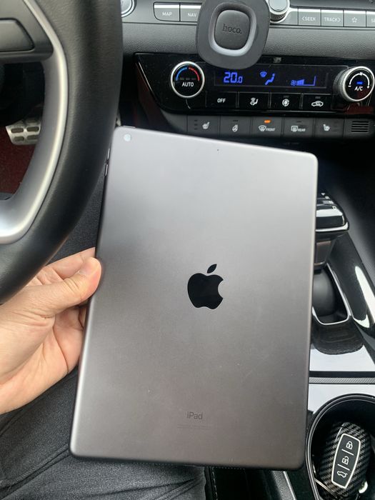 Ipad 7th Generation заблакирован. На запчасти .