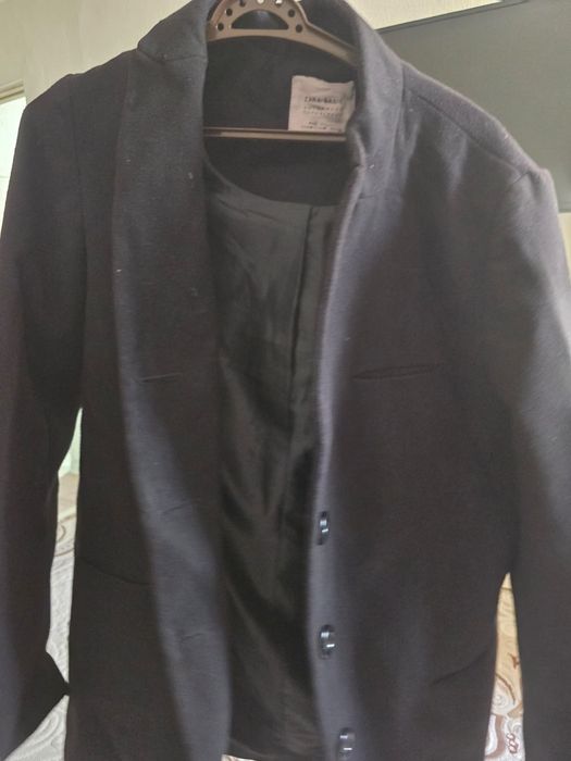 Продается одежда каждая по 2000