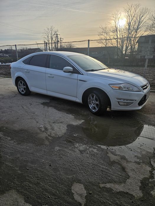 FORD Mondeo 2014 — imagine 2