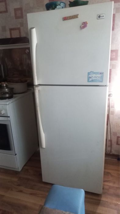 Продам холодильник