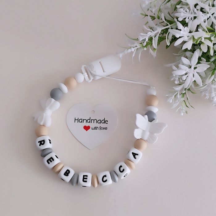 Lănțișoare personalizate pentru suzete