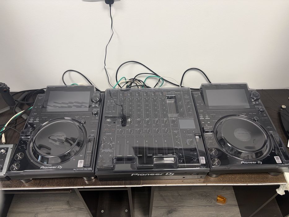 Setup DJ complet Pioneer – 2x CDJ-3000 + Mixer DJM-V10