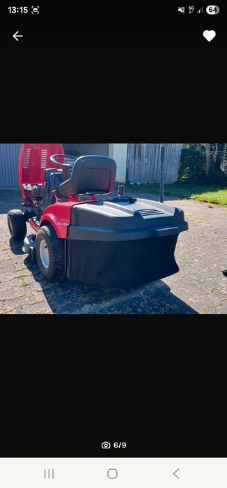 Tractor de tuns iarbă