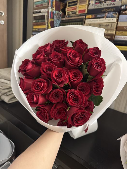 Букет цветов продаю