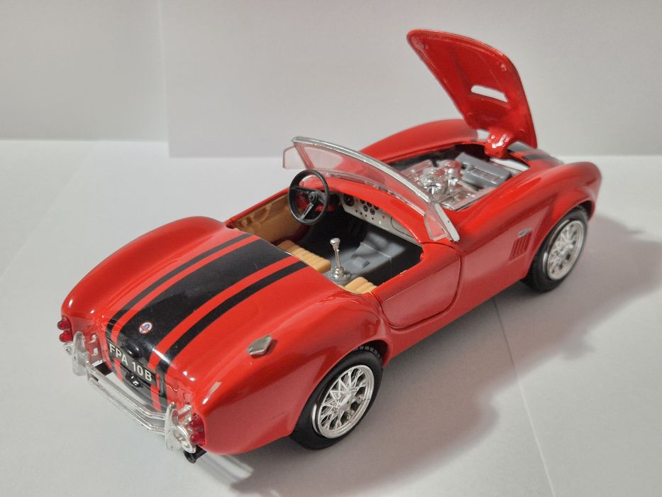 Macheta Cobra 427 scara 1:24