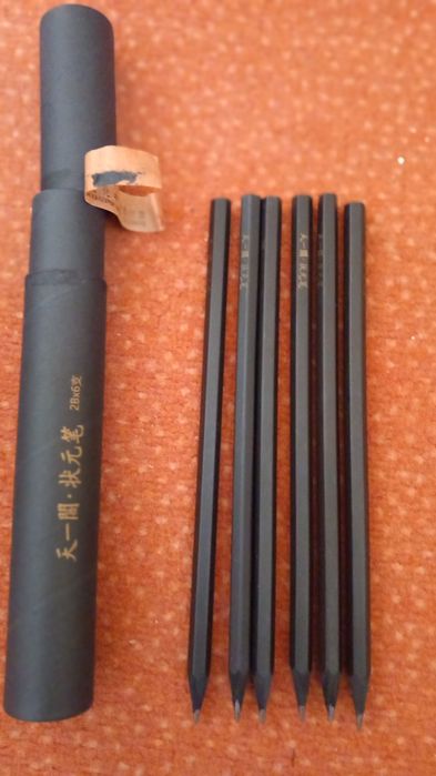 Нови графитни моливи 2B,нова луксозна химикалка Giulian