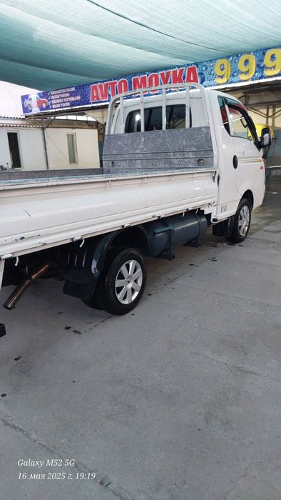 Hyundai porter 2012 сотилади.