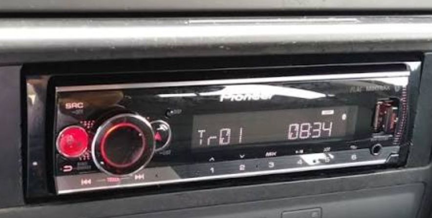 Продам пионер 520bt