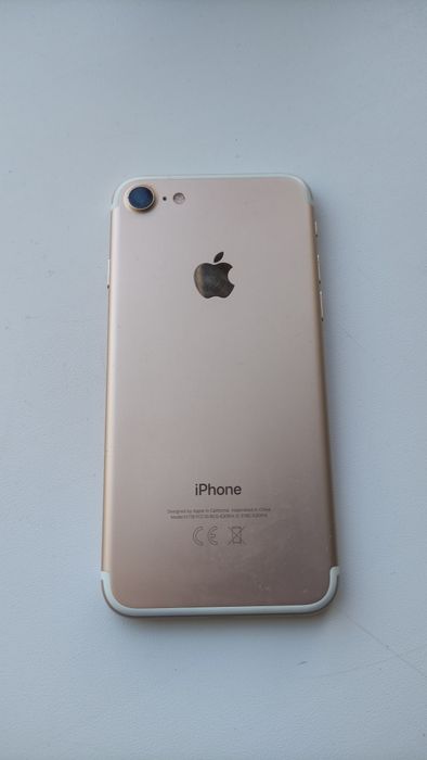 Продам Iphone 7 32gb