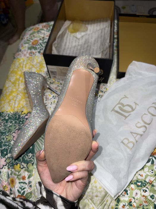 Продам туфли Basconi