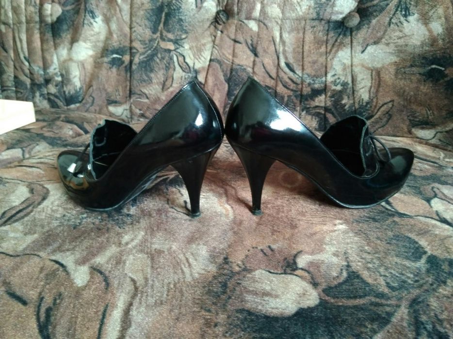 Pantofi de piele marimea 37