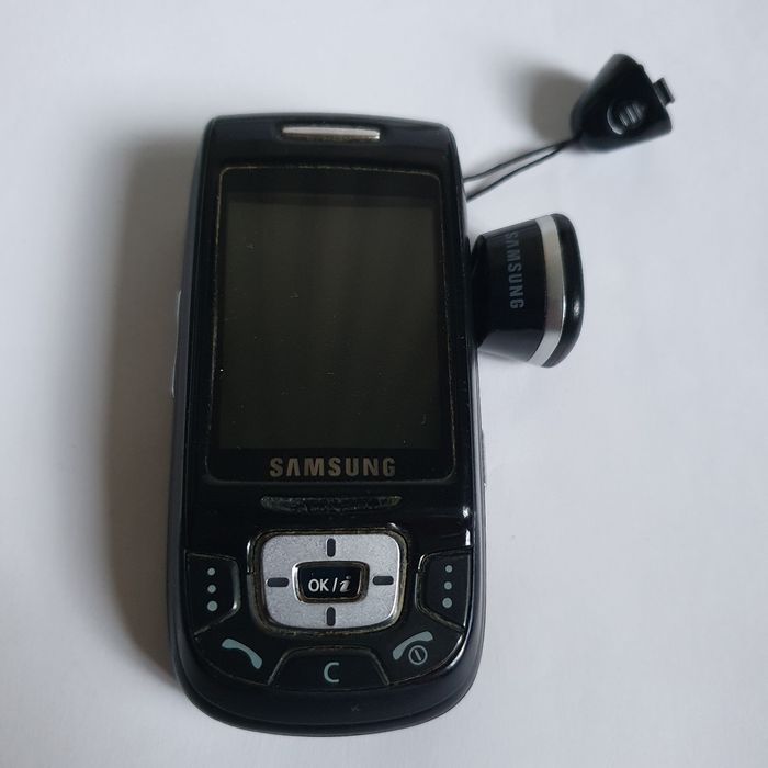 Самсунг D500 самсунг S500