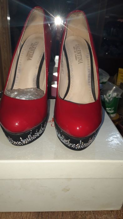 Туфли лабутены Valintino
