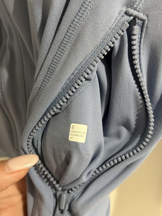 Jacheta Lululemon Albastra Autentica