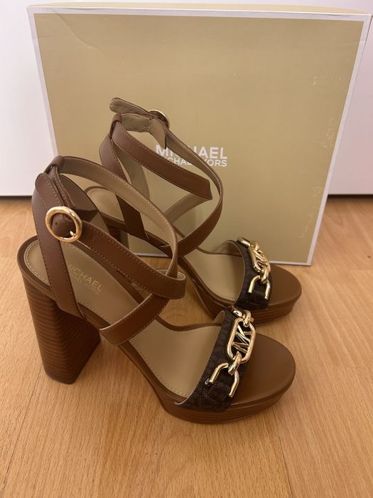 Чисто нови Michael Kors - сандали на ток, размер 36,5