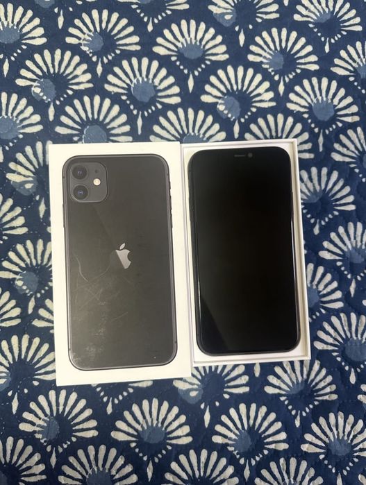 Срочно продам Айфон 11