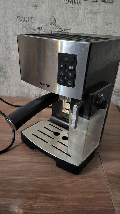 Кофемашина Vitek vt-1522
