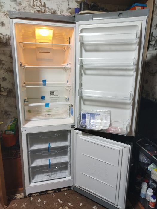 Холодильник indesit total no frost с документами
