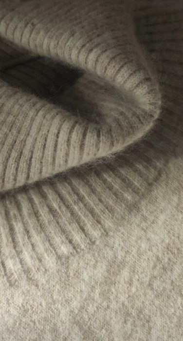 Pulover Max Mara,casmir 100%nou ,superb