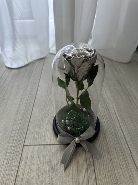 Trandafiri criogenati nemuritori