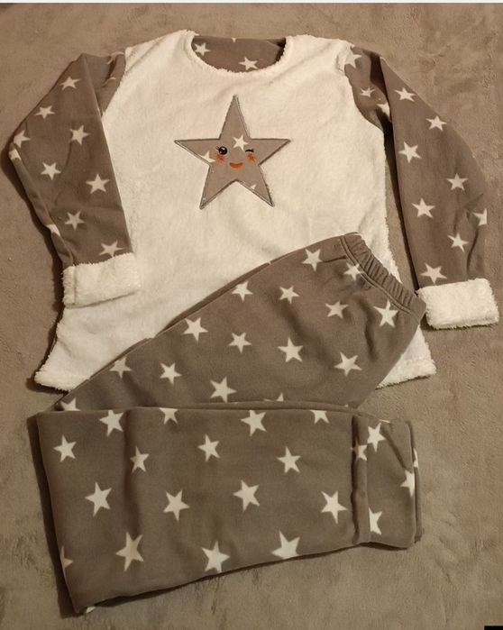 Pijama pufoasa, cadou frumos pentru Craciun