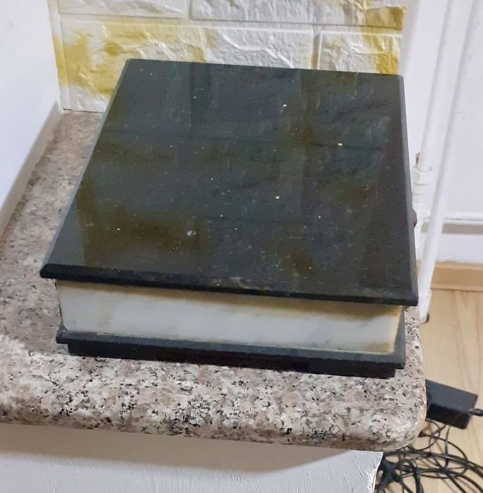 Cutie decorativa din granit negru cu sertar din lemn