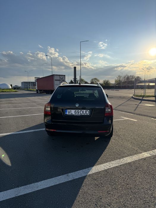 Skoda Octavia 2012 / 2.0TDI / 140cp / Trapa / Piele / Comenzi Volan /