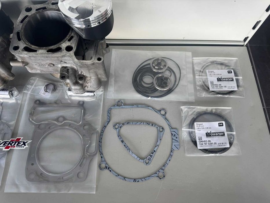 Комплект Цилиндри Бутала Гарнитури Vertex Wossner за Kawasaki KFX700