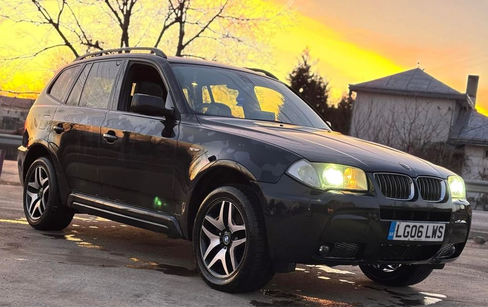 Dezmembrez BMW X3 E83 M-Pack an 2005 3.0i benzina navigatie