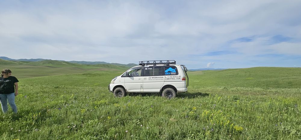 Продам автомобиль Delica