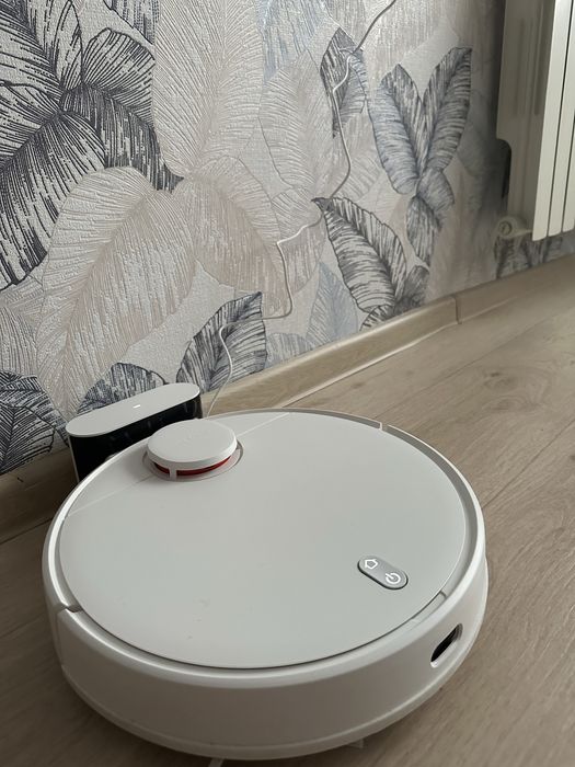 Продам робот пылесос