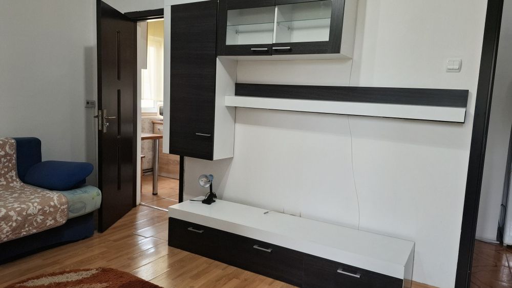 Închiriere garsoniera cu balcon