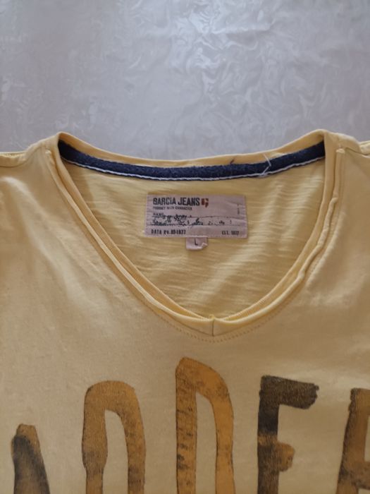 Tricou de barbati galben marimea L