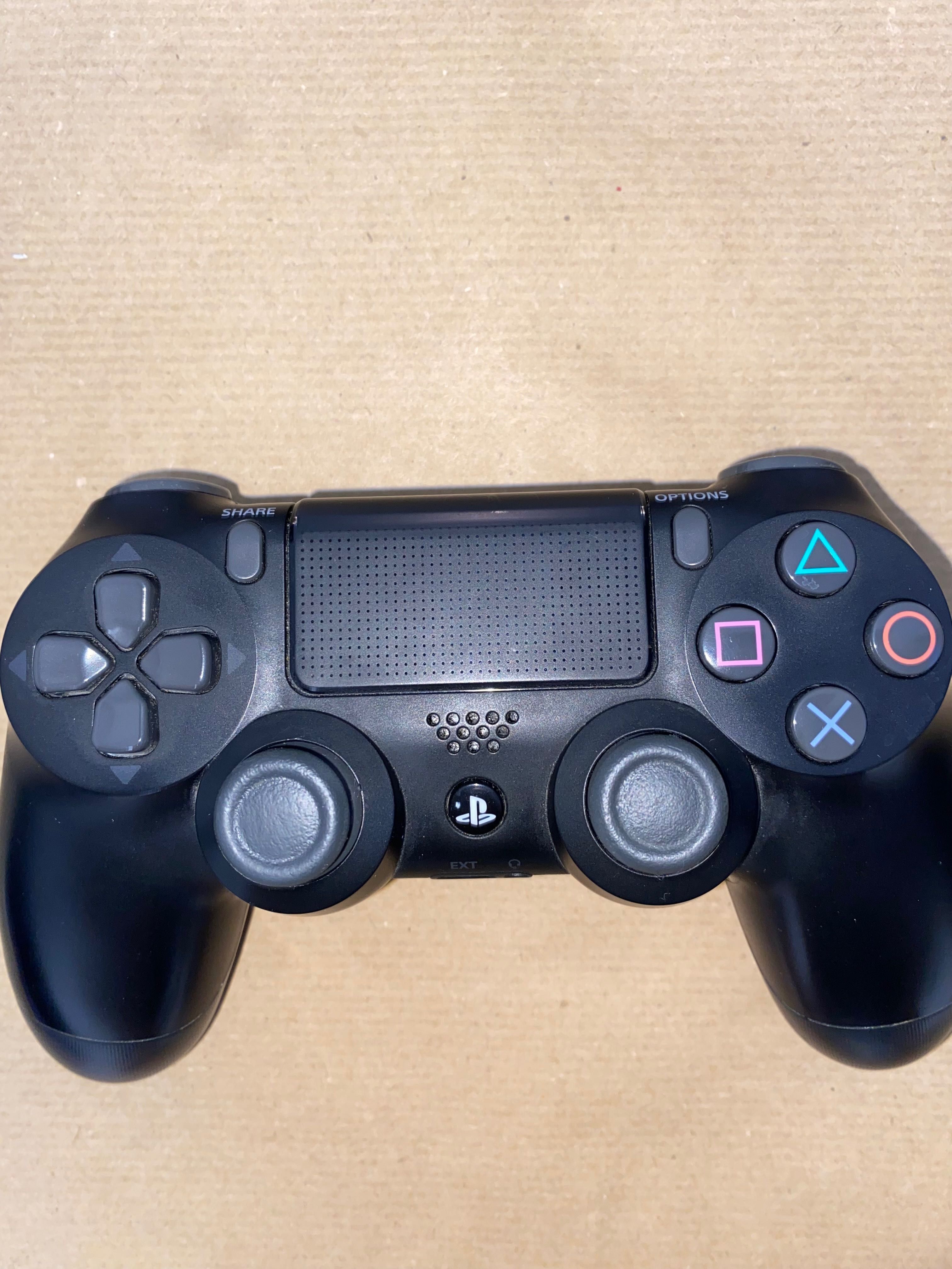 PS4 slim cu 2 controller Bucuresti Sectorul 1 OLX.ro